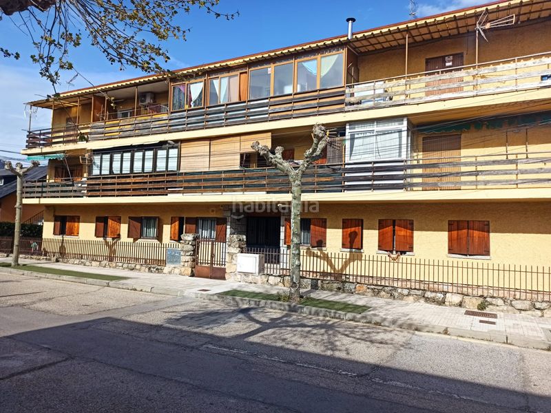 Foto 3db27008-fba8-499e-823d-443fe5a762b8. Pis a calle del corcho 25 a Cabrera (La)