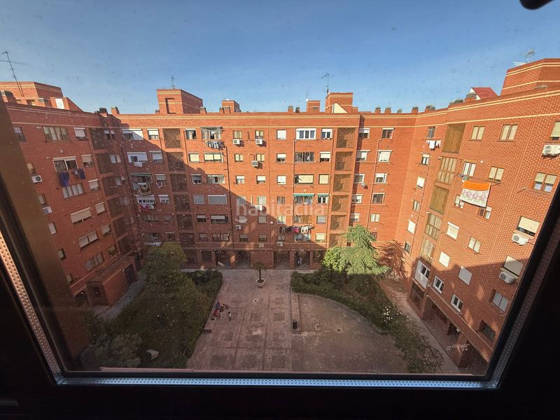 Foto d68a422f-a897-4c0c-ba20-94cf0cfae7af. Pis a avenida de pablo neruda 98 a Portazgo Madrid