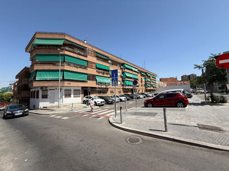Foto 4fce66cd-525b-4a47-a850-9dd577e9f3e1. Pis a calle de dolores folgueras 3 a Numancia Madrid