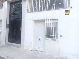 Duplex à Calle riojanos 4. Nuevo hogar vende local !!!