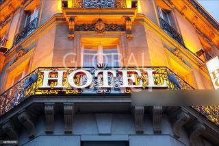 Edificio in Castellana