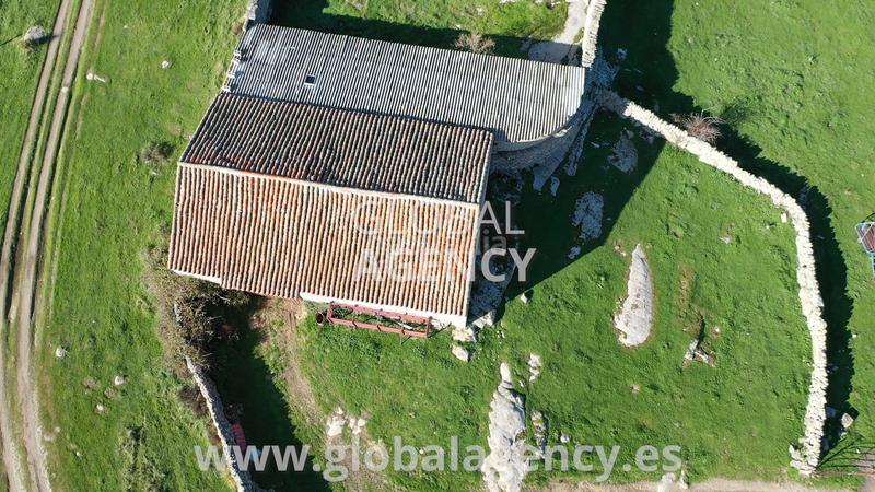 Foto 033da30e-5815-4d64-9ce5-c71281847732. Finca rústica a El Espinar Pueblo Espinar (El)