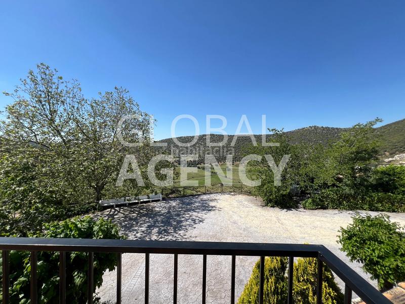 Foto d152094a-db7b-40df-875d-f4a157fe5c6e. Finca rústica a Belén - San Roque Jaén