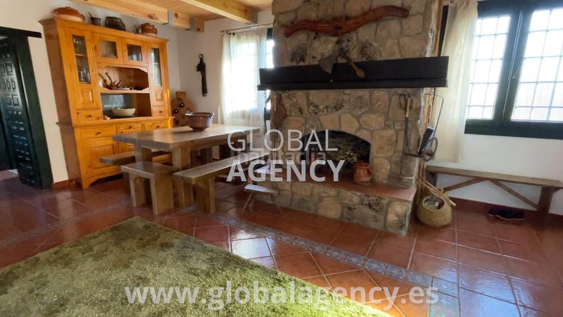 Foto fbc8ffc4-6d6d-4d02-adfc-6831c785ce44. Propriété dans Soto del Real