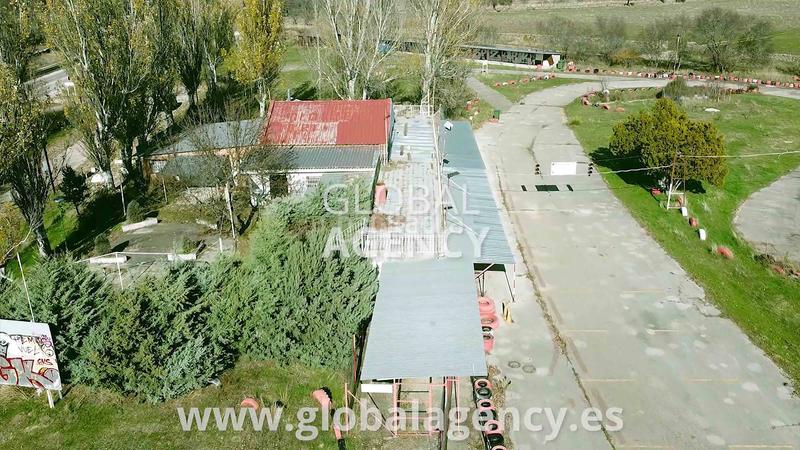 Foto c766a74a-7251-41e0-9f3a-2f95d8c98986. Fondo rustico in Sol Madrid