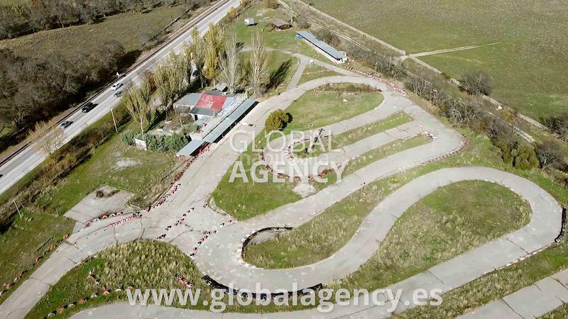 Foto 5c2a9d6a-1fc4-4be6-b6bd-ad5a7a565df3. Finca rústica en Soto del Real