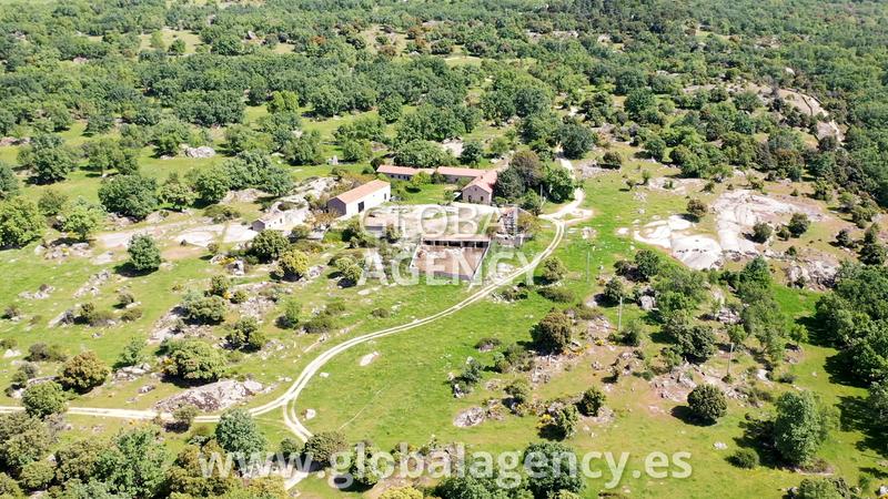 Foto 4c628fa7-dc0f-4d0b-b025-06350f8f5f05. Landgut in Centro-Manguilla Escorial (El)