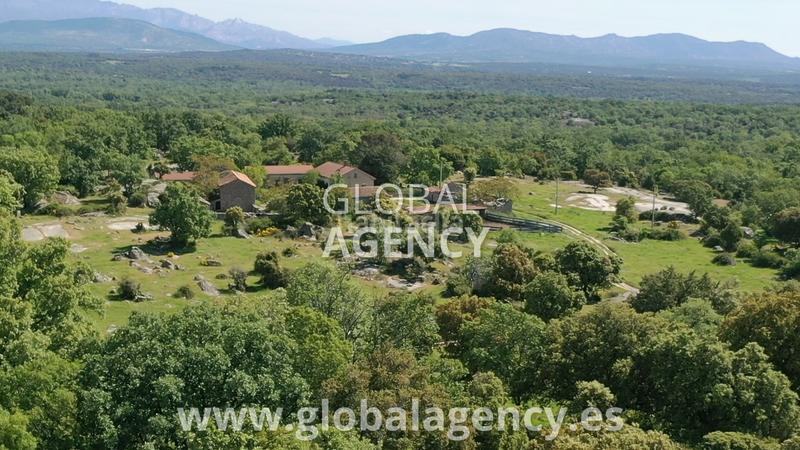 Foto c59ee76b-b7ea-49d5-8a1f-d79ba1275fe2. Landgut in Centro-Manguilla Escorial (El)
