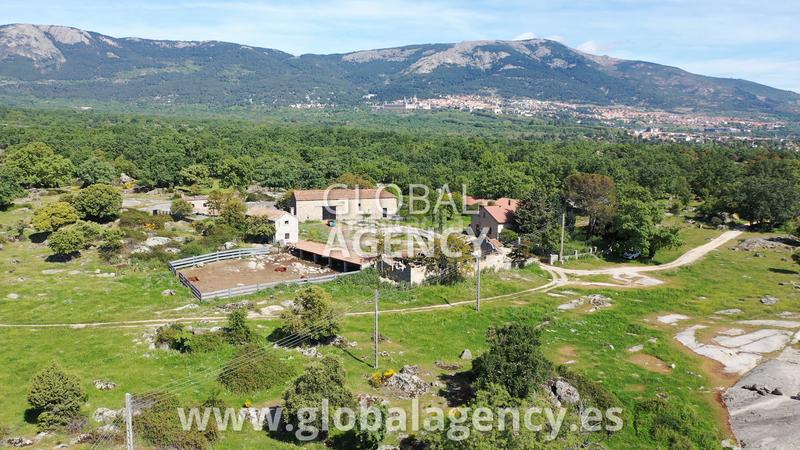 Foto 1887830f-8a62-4a46-b936-9253b2c65c14. Mas avec cheminée parking dans Centro-Manguilla Escorial (El)