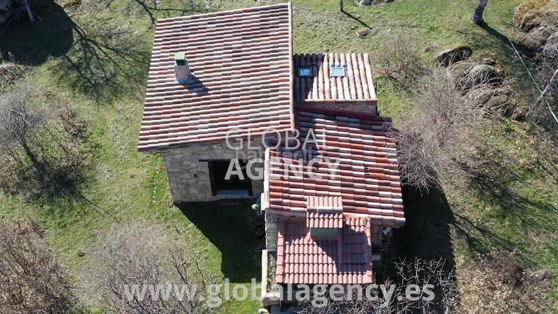 Foto b6b1bba0-9a1e-4e6d-bb80-c56abc3ab439. Fondo rustico in Soto del Real