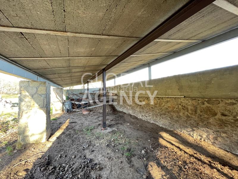 Foto c665679d-b96d-4de4-b6b1-106bcbd5b50f. Fondo rustico in Soto del Real