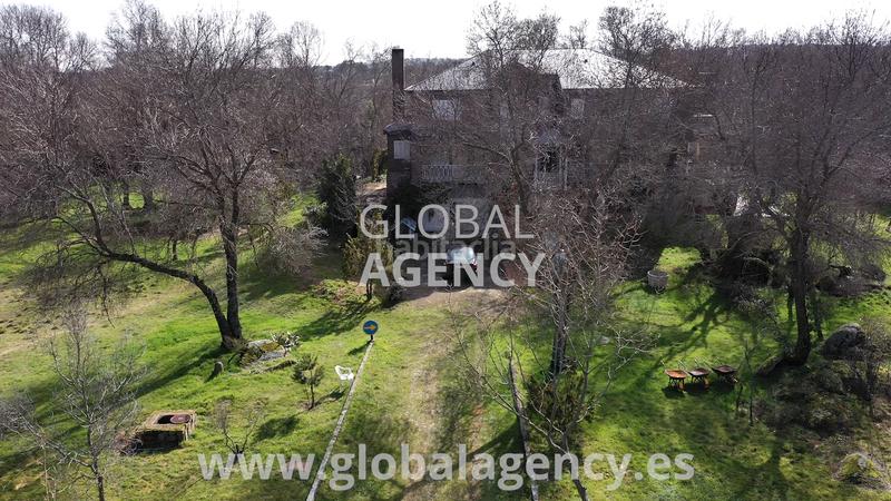 Foto 038096c1-fcb5-4379-9aa7-d7471719794f. Chalet avec cheminée chauffage parking dans Centro-Manguilla Escorial (El)