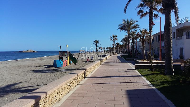 Foto bcdefa26-4da8-4597-b419-48e5c1d95a2b. Terrain résidentiel dans Carboneras