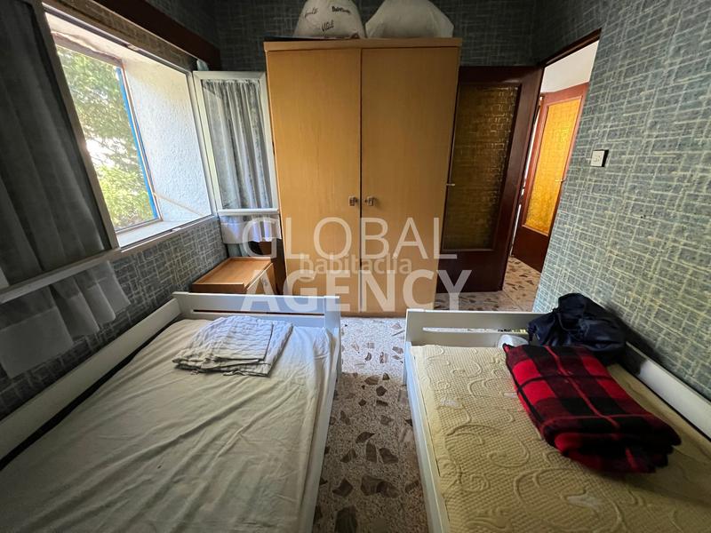 Foto 0985b554-b560-457e-a4ee-3860dbd51038. Chalet avec cheminée chauffage parking dans Herradón de Pinares