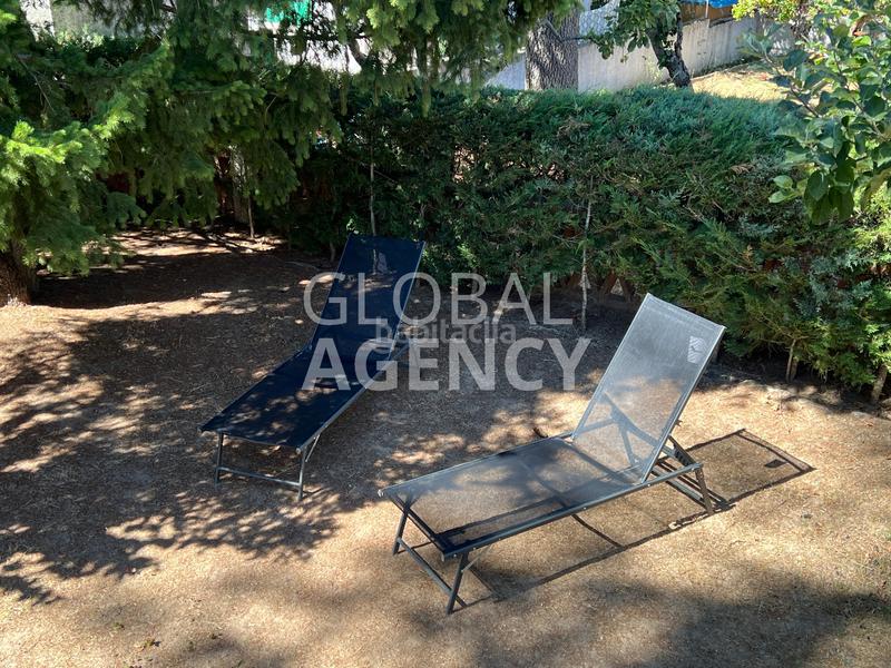 Foto 590989bf-3a3a-4702-86ce-461901e2fcb0. Chalet avec cheminée chauffage parking dans Herradón de Pinares