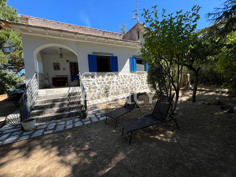 Foto 88b2d8aa-3603-400b-80dd-f125a5b149bc. Chalet avec cheminée chauffage parking dans Herradón de Pinares