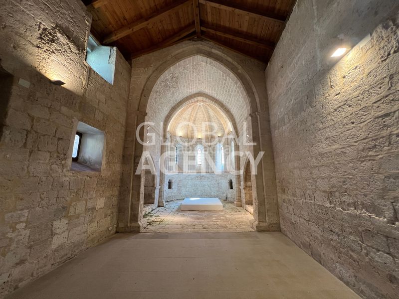 Foto 0faf9319-5941-4593-91d5-ab878d40a86c. Building in El Viso Madrid