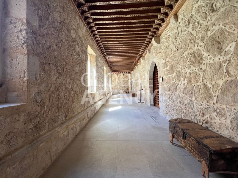 Foto 4c63bb15-2626-4014-a0aa-9f5720b4341f. Building in El Viso Madrid