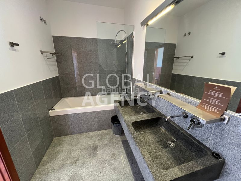 Foto 5b604e0c-b8ae-4f6c-9810-68a6f6f58804. Building in El Viso Madrid