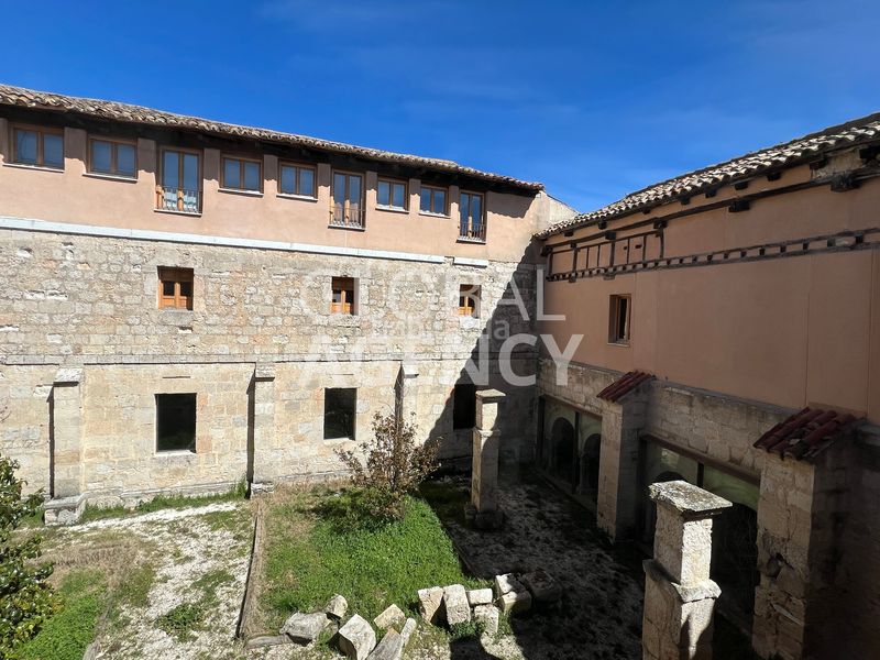 Foto 6042addf-84c1-4e18-a68d-0f8259999f8f. Building in El Viso Madrid