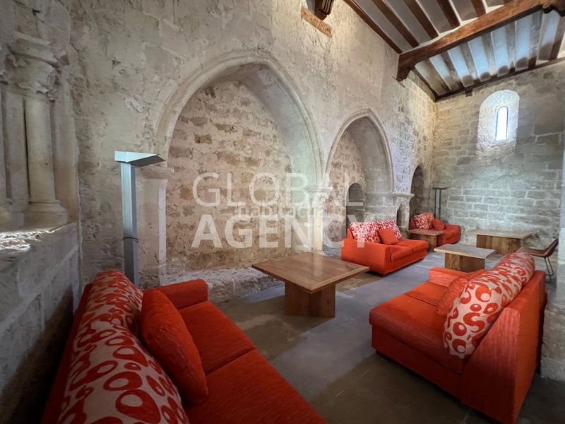 Foto 7685c4d5-ff64-4a5c-92bd-49a30847fffa. Building in El Viso Madrid