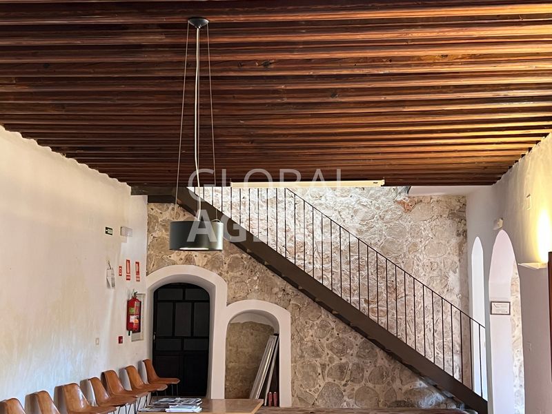 Foto 7a914733-1c5a-4750-831d-a2b6754ac585. Building in El Viso Madrid