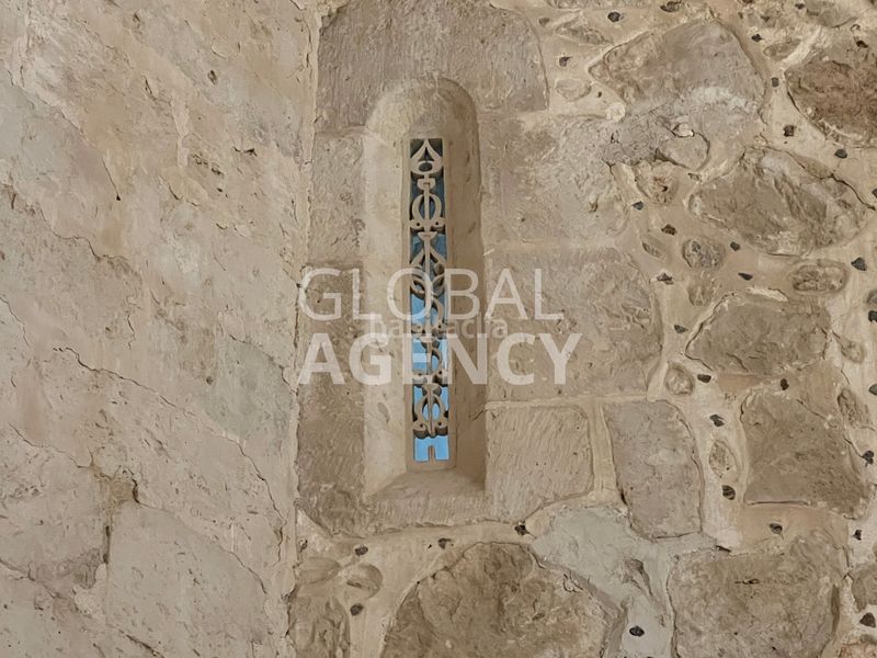 Foto bcfa6ae7-3649-43a5-8336-6c7dcd670782. Building in El Viso Madrid
