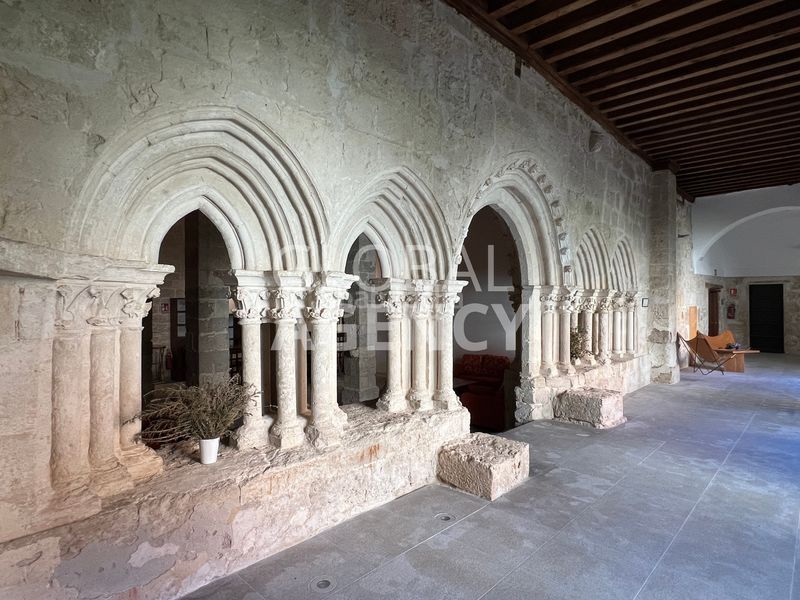 Foto c842b3e1-cbf0-4282-9981-a0aa4896c042. Building in El Viso Madrid