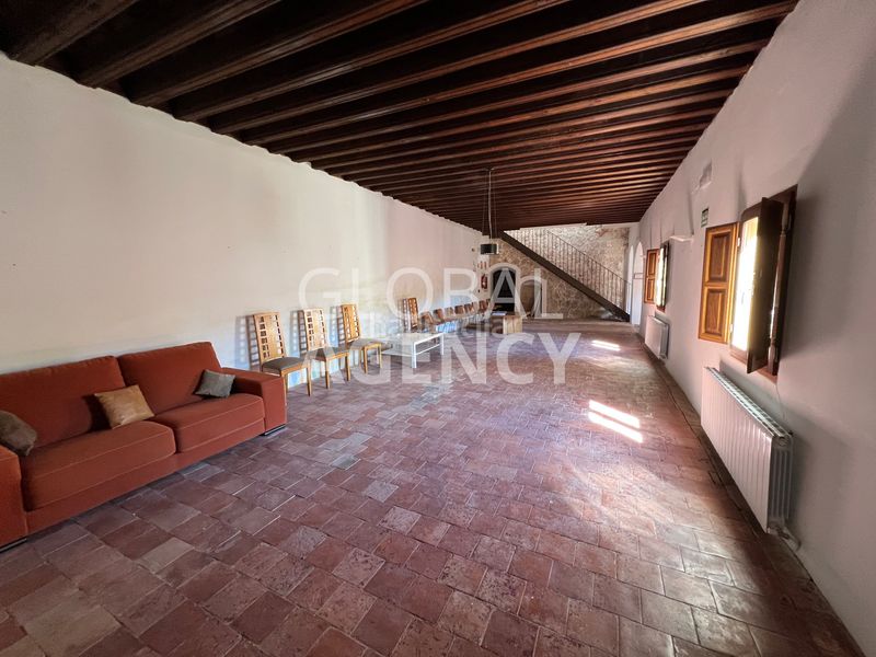Foto caa28b4f-7ab1-49ab-9fa9-c3d0c8ee41fb. Building in El Viso Madrid