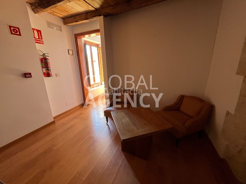 Foto d5df141b-12a7-4bba-baea-dd38a4b27039. Building in El Viso Madrid