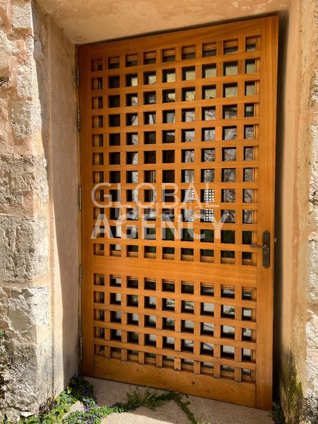 Foto f88ab370-036f-4864-9c86-21cfda320830. Building in El Viso Madrid