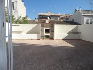 Local Comercial a Les Roquetes. Local en venta con posibilidad vivienda en el centro de les roqu