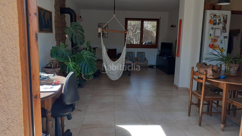 Foto 1c078018-b69b-4796-a0f4-77f3d895901e. Xalet amb xemeneia calefacció aparcament piscina a Canyelles