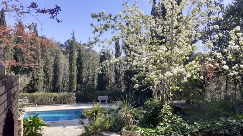 Foto 4982d6e2-1a5e-4601-8770-db0865b9d0b4. Xalet amb xemeneia calefacció aparcament piscina a Canyelles