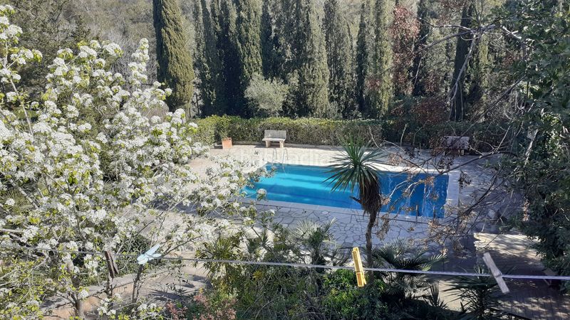 Foto e8ff0a85-dd3a-4419-8eb4-9312f4868cd5. Xalet amb xemeneia calefacció aparcament piscina a Canyelles