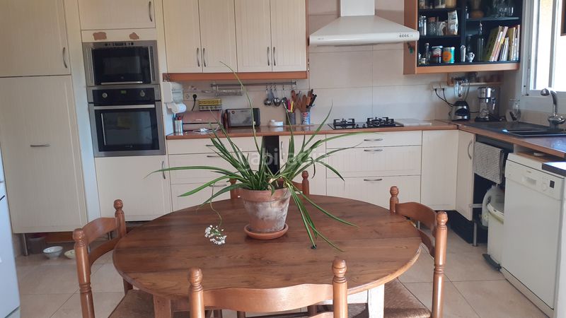 Foto fce7b6e8-4106-4812-b8be-ed7814ce662d. Xalet amb xemeneia calefacció aparcament piscina a Canyelles