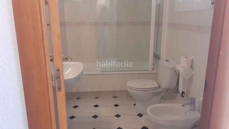 Foto e6e1f1d7-1b67-47b7-966d-cc08b5d11a7b. Casa adossada amb calefacció aparcament piscina a Sant Pere de Ribes