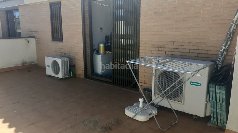 Foto a78bb8be-d5ab-4783-bc24-3f1871edf036. Dúplex amb calefacció aparcament a Les Roquetes Sant Pere de Ribes