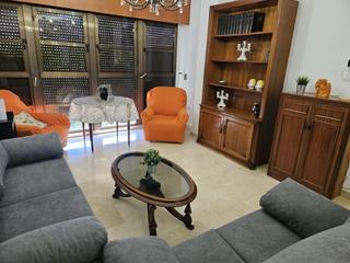 Etagenwohnung in Orihuela Ciudad. Sol8vidal plaza nueva 175 m2