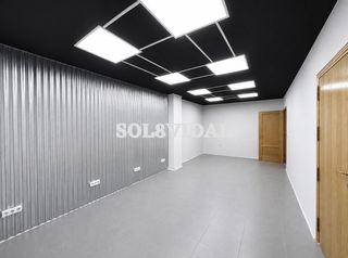 Lloguer Local Comercial  Calle reyes catolicos. Local comercial, zona los andenes