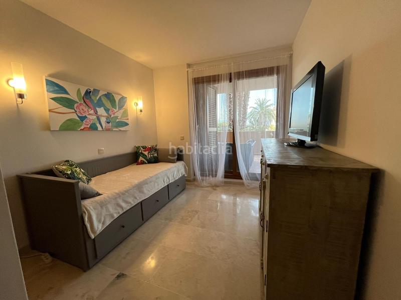 Foto 38e98ee9-edf5-4792-a55d-d2965158d441. Piso preciosa vivien con piscina junto al mar en Punta Prima. vivienda de lujo en urbanización exclusiva. en Torrevieja