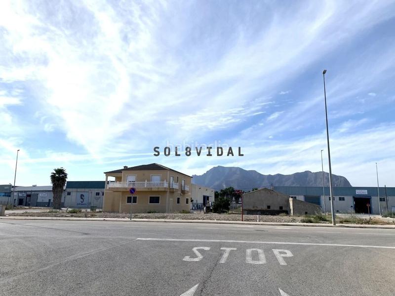 Foto a14f695d-770a-4a4b-bcc6-e7c9a33f7014. Solar industrial a Rafal