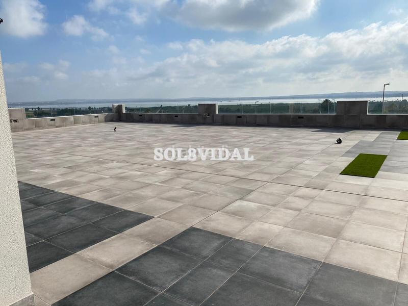 Foto b3c48626-7a2a-4335-92d1-3ae19c7243cf. Lloguer local comercial a Los Balcones-Los Altos Torrevieja