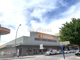 Lloguer Local Comercial  Calle oriolanos ausentes. Nave industrial en el centro de orihuela y en la principal aveni