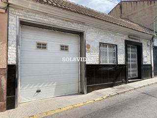 Casa  Carrer carrer de barrio nuevo. Casa de 320 m2, parcela  local  almacen propiedad ideal para con