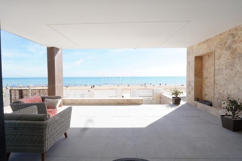 Foto 0ac3791d-3b1c-455b-ac8b-2e64be7e61d1. Chalet  nuevo primera linea playa la mata en Torrevieja