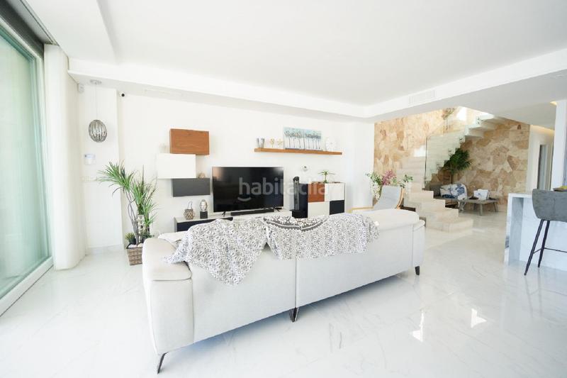 Foto 5bfa537c-f483-4af2-a054-e0280e9079a6. Chalet  nuevo primera linea playa la mata en Torrevieja