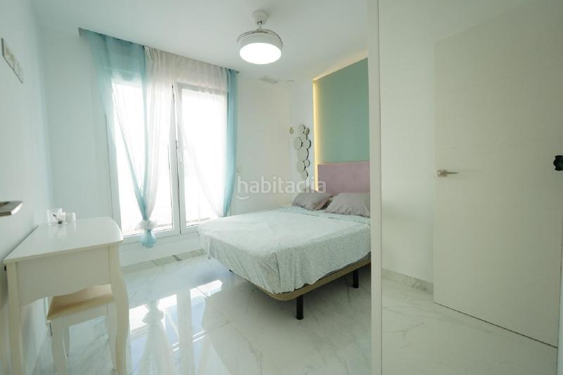 Foto 8d802ce4-6e5f-4654-86ad-ef3ff042e8b0. Chalet  nuevo primera linea playa la mata en Torrevieja