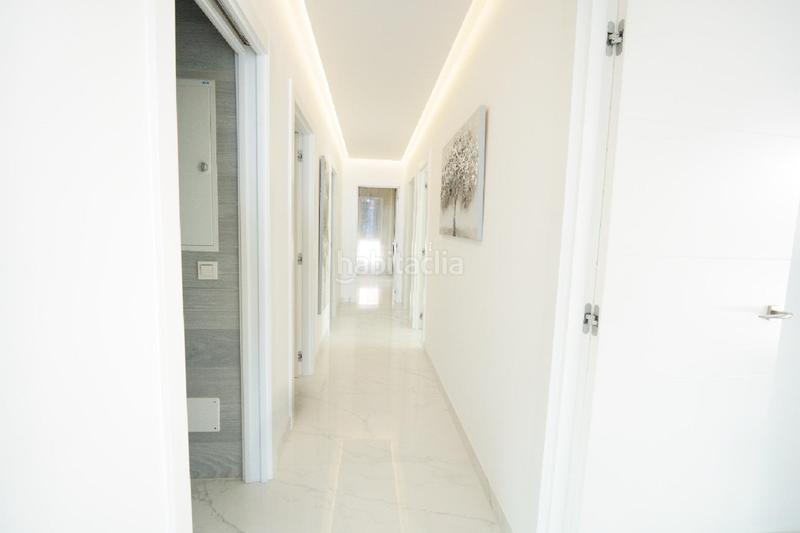 Foto 967d7f88-6bd6-4b9a-a31d-ba90a54e0582. Chalet  nuevo primera linea playa la mata en Torrevieja