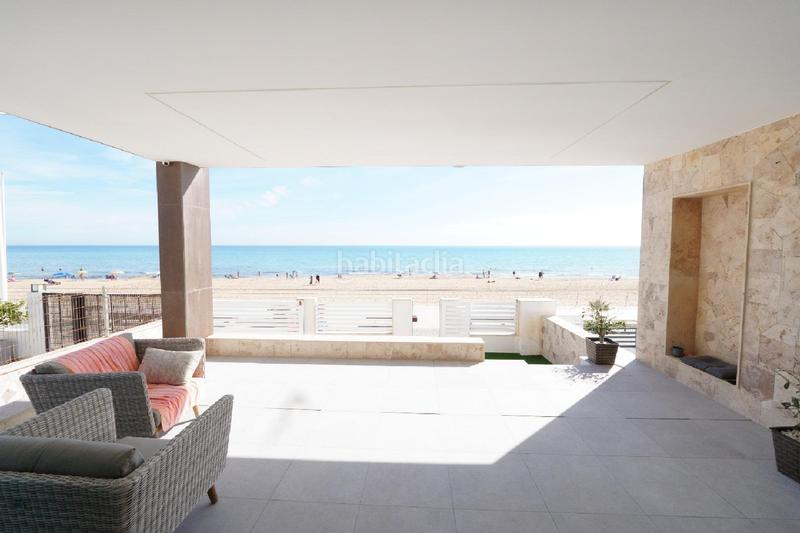 Foto cea225bd-c32f-46ab-ac81-4df5afbd29ad. Chalet  nuevo primera linea playa la mata en Torrevieja